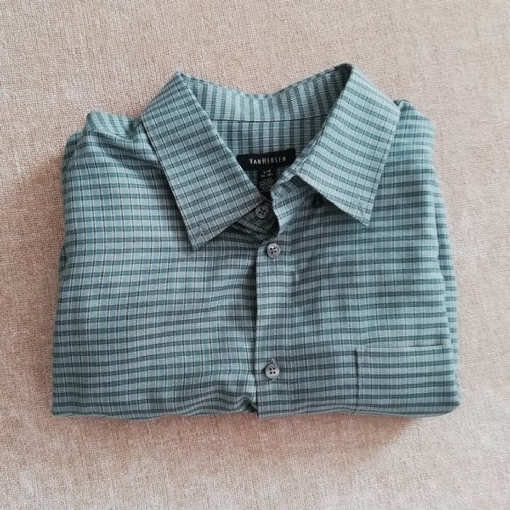 Van Heusen Men's Large Green Long Sleeve Button Down Casual Shirt